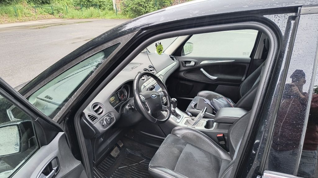 Ford Galaxy titanium