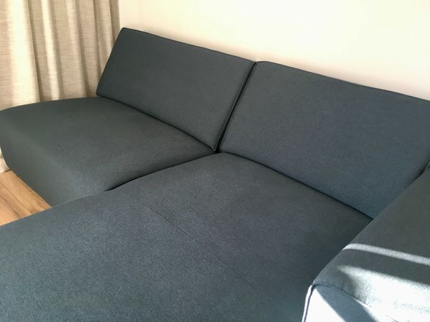 Nowoczesne meble modułowe - szezlong i sofa (kolor granatowy)