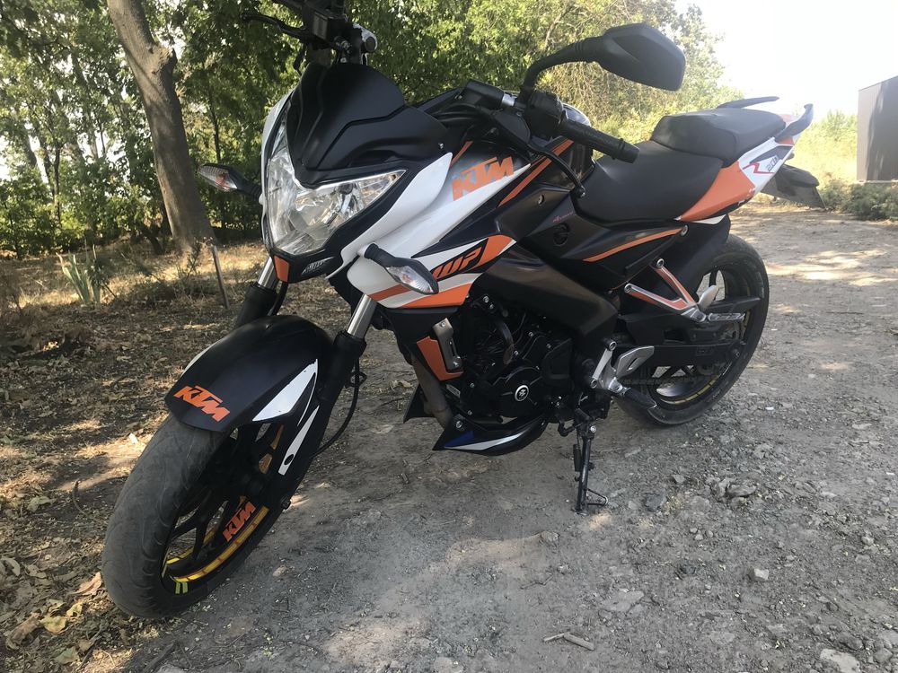 Bajaj pulsar ns200