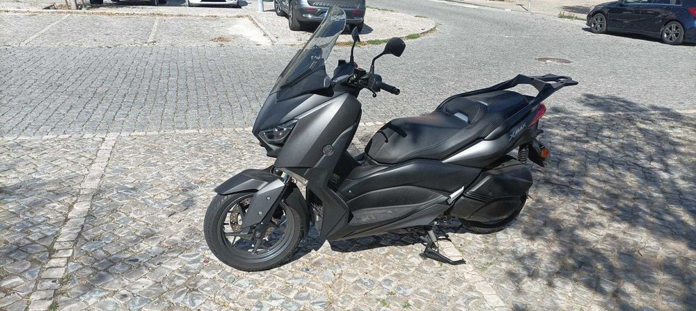 Yamaha X-max 300