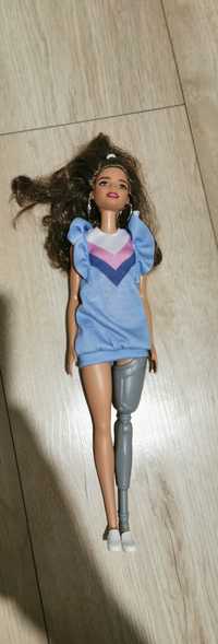 Barbie Fashionistas lalka z proteza nogi