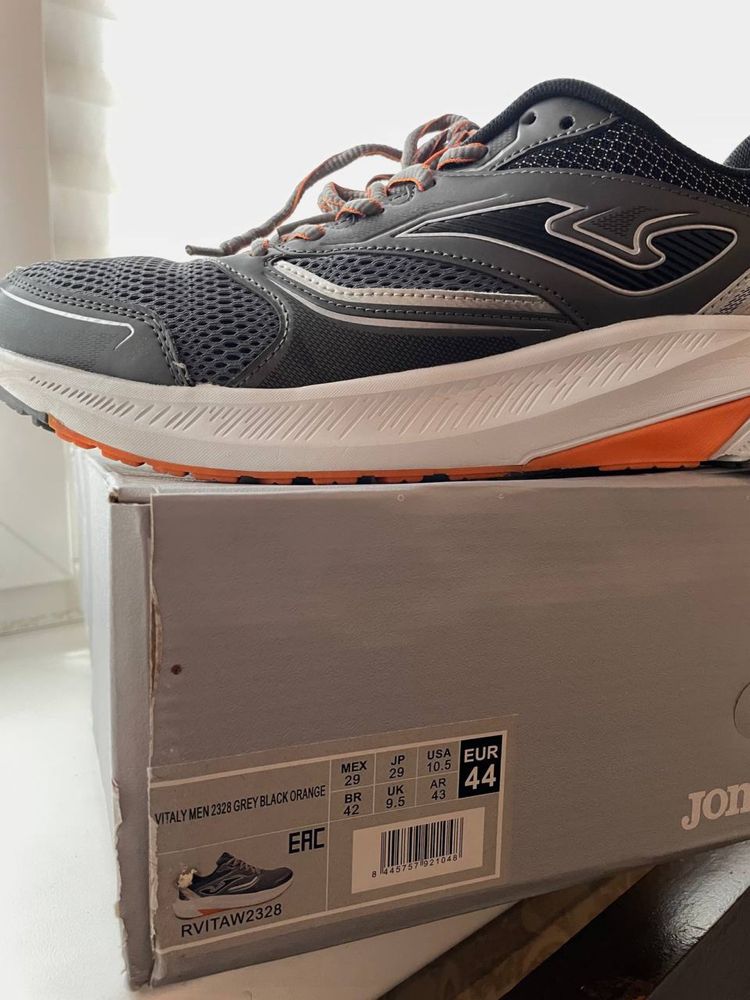 Кросівки Joma у чудовому стані — вигідна ціна!