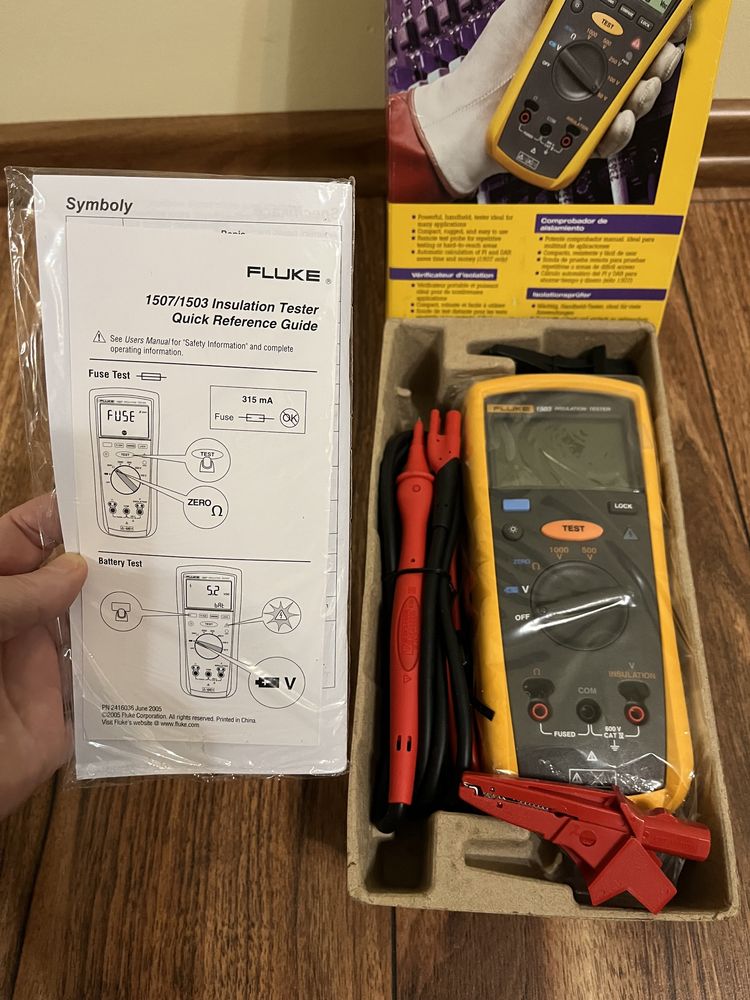 Мегаомметр Fluke 1503