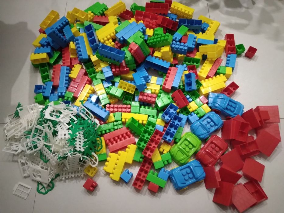 Zestaw klocków plastikowych