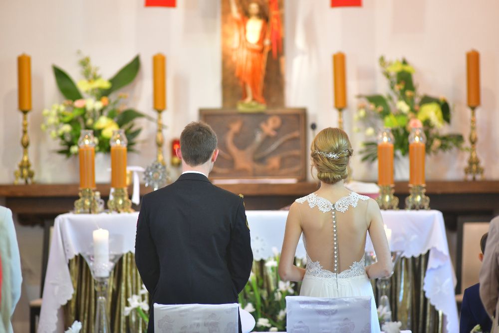 Suknia ślubna marki famosa / madonna, jak nowa