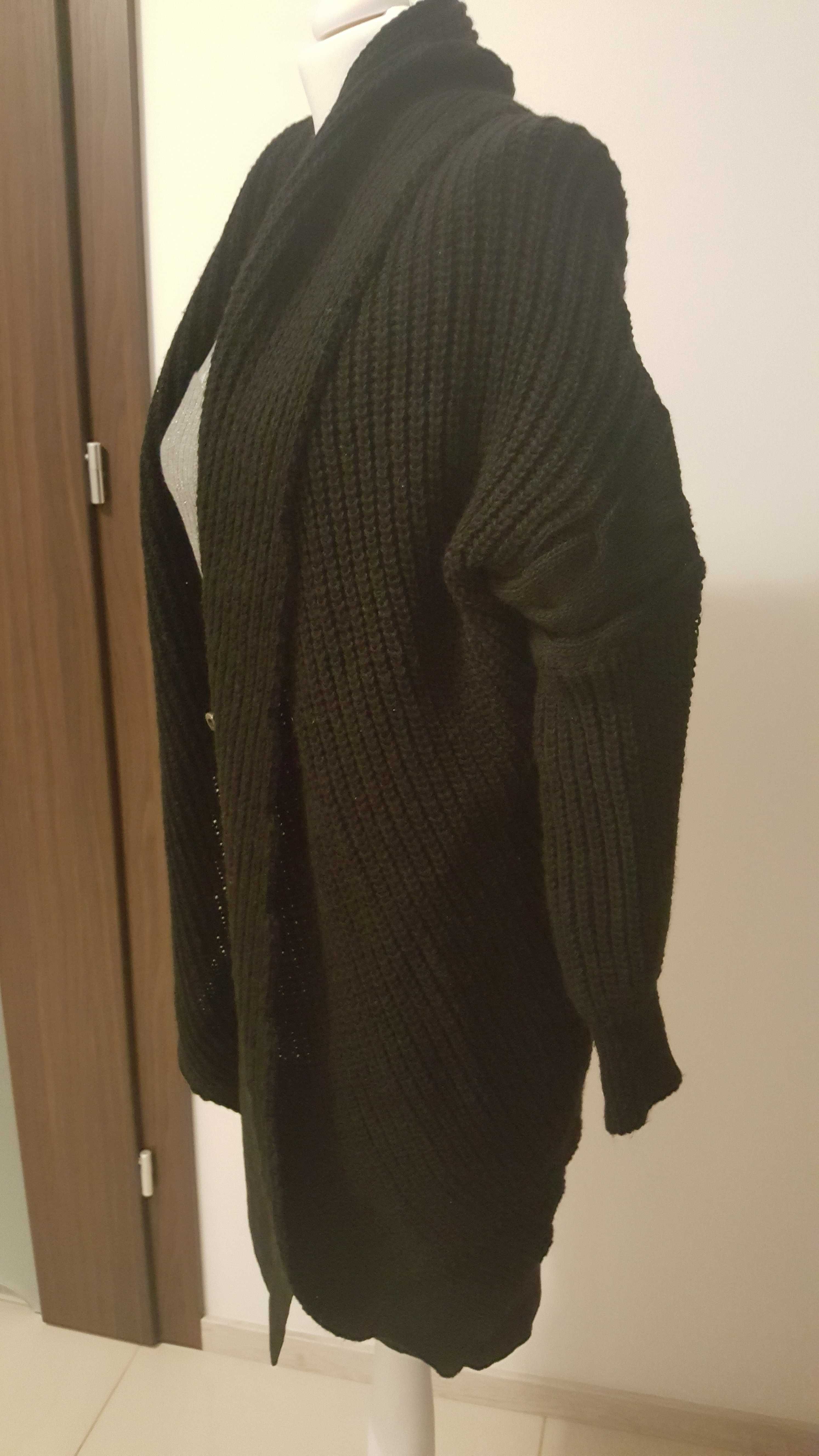 Sweter włoski czarny