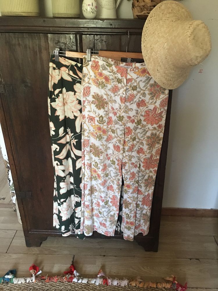 Calcas brancas com motivos florais Mango