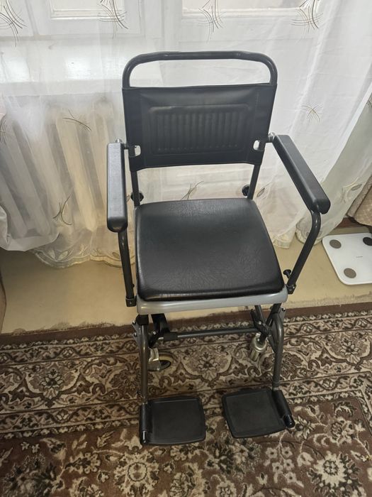 Кресло-Коляска(туалет)