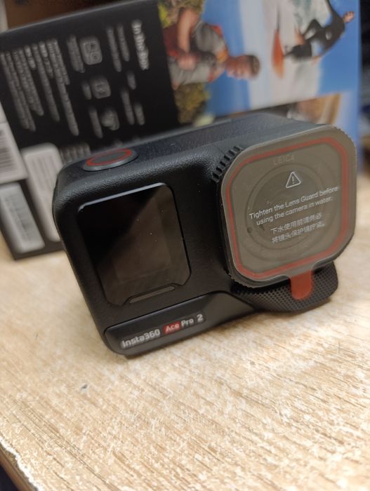 Екшн-камера Insta360 AcePro 2