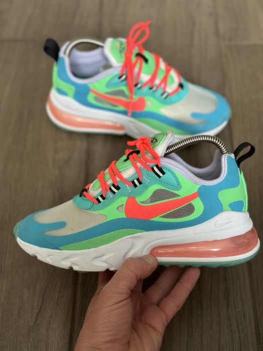 Кроссовки  Nike Air Max 270 React AT6174-300