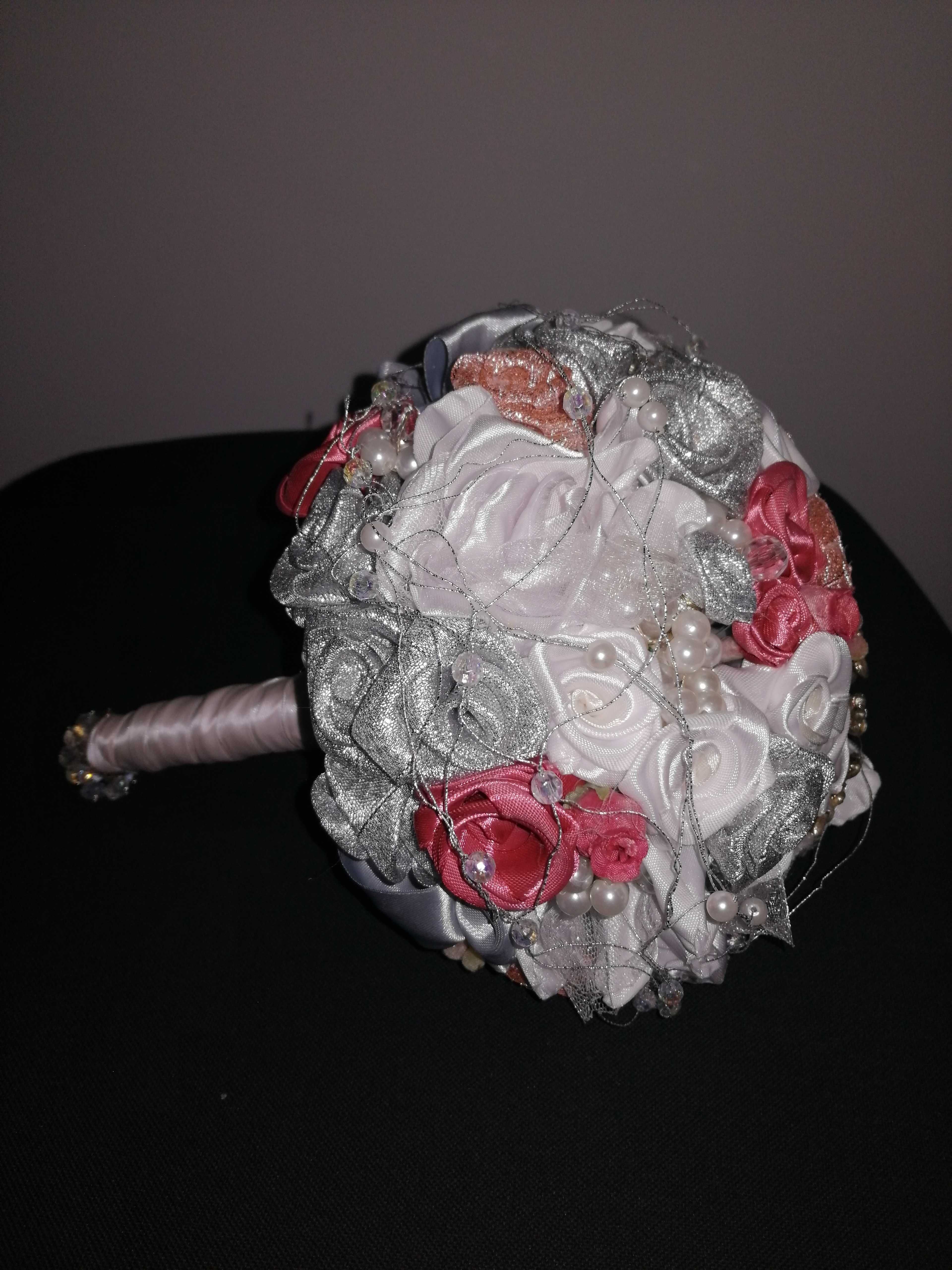 Bouquet de Noiva + Portal Alianças + Pulseira + Lapela Noivo