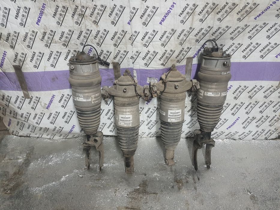 Пненевмо стійка стойка балон Volkswagen Touareg NF