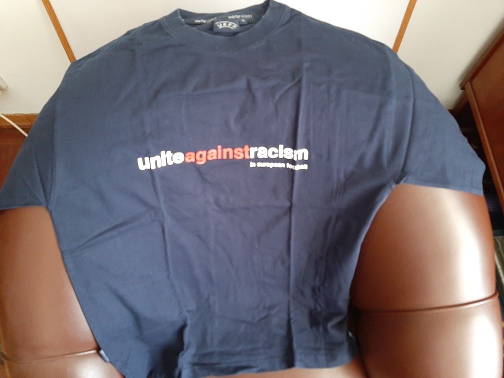 Uefa  T-shirt  nova