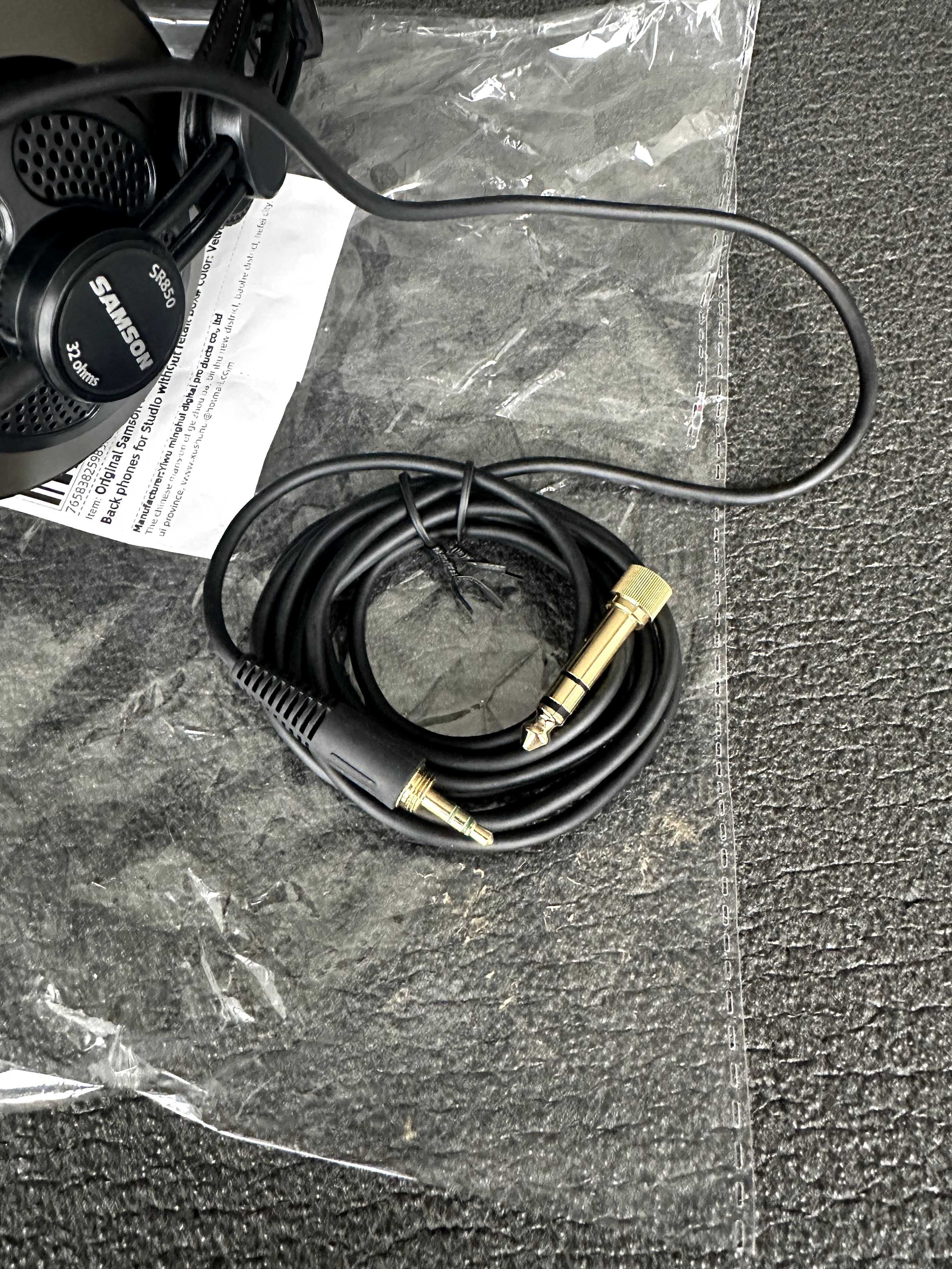 Навушники SAMSON SR850 студийные (новые)
