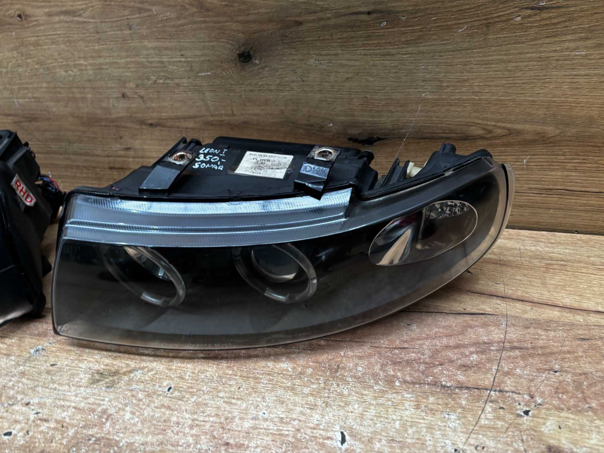Lampa przednia lewa prawa sonar Seat Leon 1