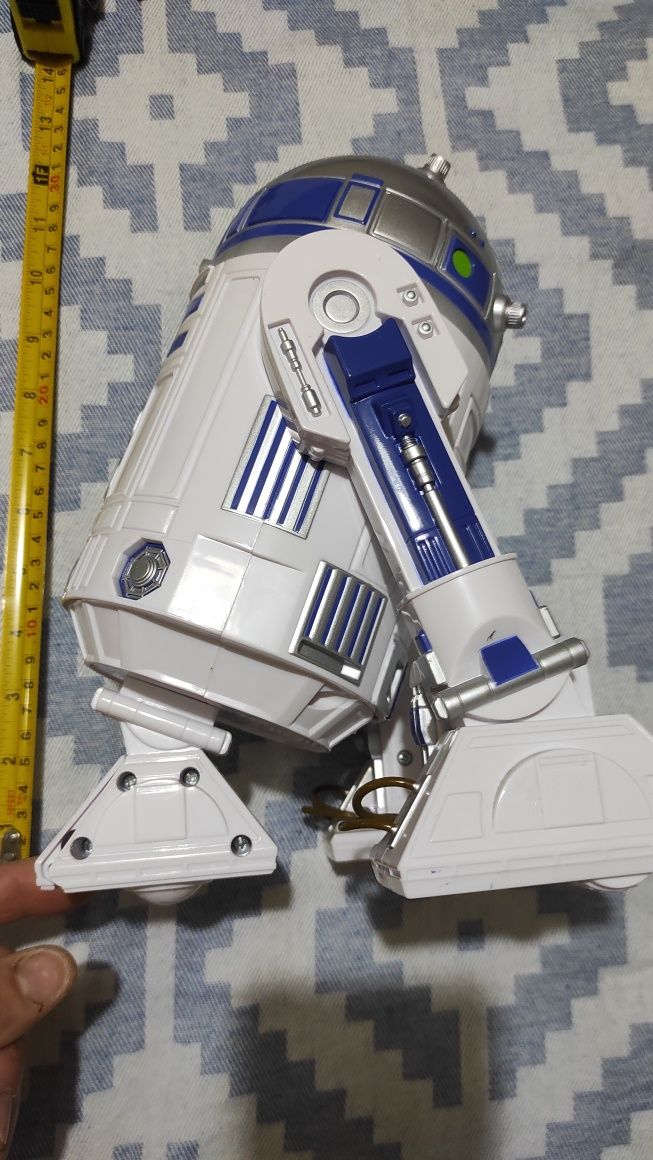 R2-D2 com cerca de 30cm Disney Star Wars