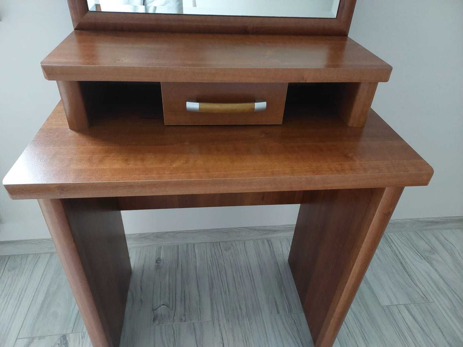 Zestaw mebli do sypialni