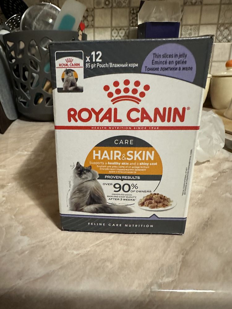 Продам вологий корм Royal Canin Hair & Skin