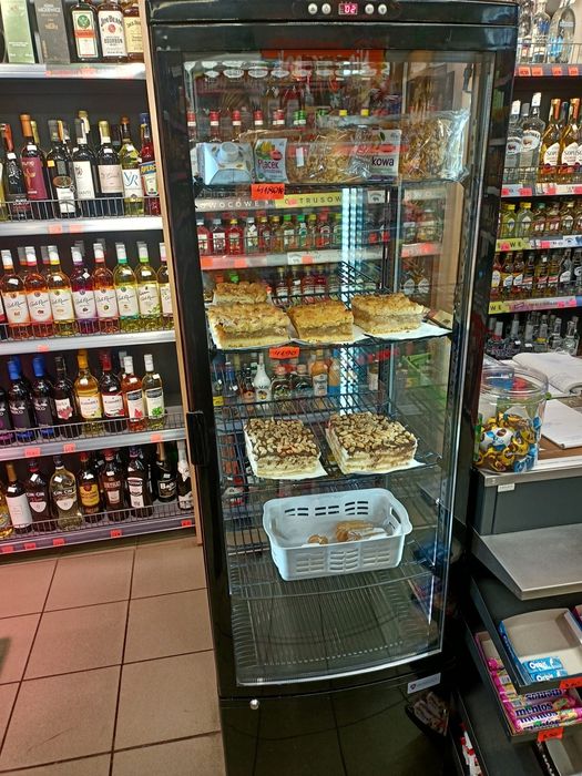 Witryna cukiernicza rt-235c