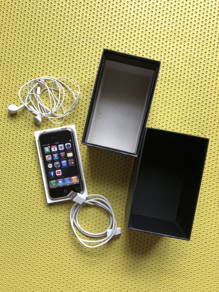 iPhone original 2007 com caixa