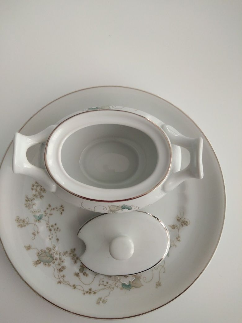 Porcelana Vintage Royal Brasil design.