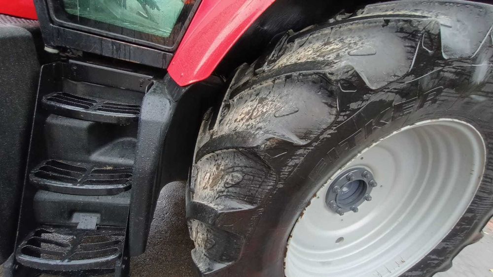 Massey Ferguson 6490 DYNA 6