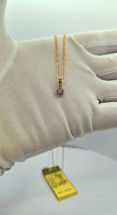 Подвеска с бриллиантами