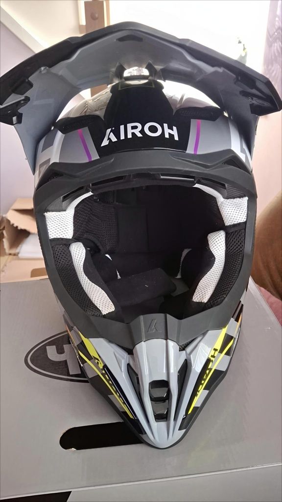 Kask motocyklowy Enduro - Airoh Strycker Brave Grey Gloss