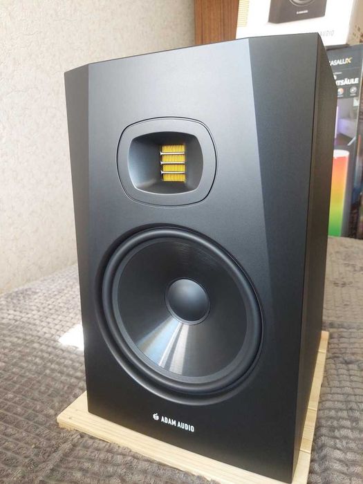 2× ADAM AUDIO T8V ,Sprzedam