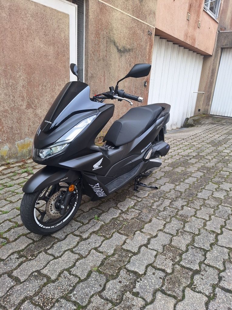 Vendo honda pcx 125 com 470km