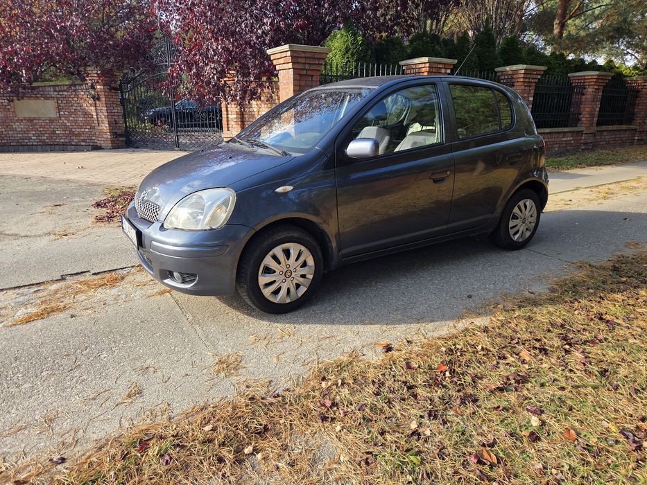 Toyota Yaris 1.0 2004r polift