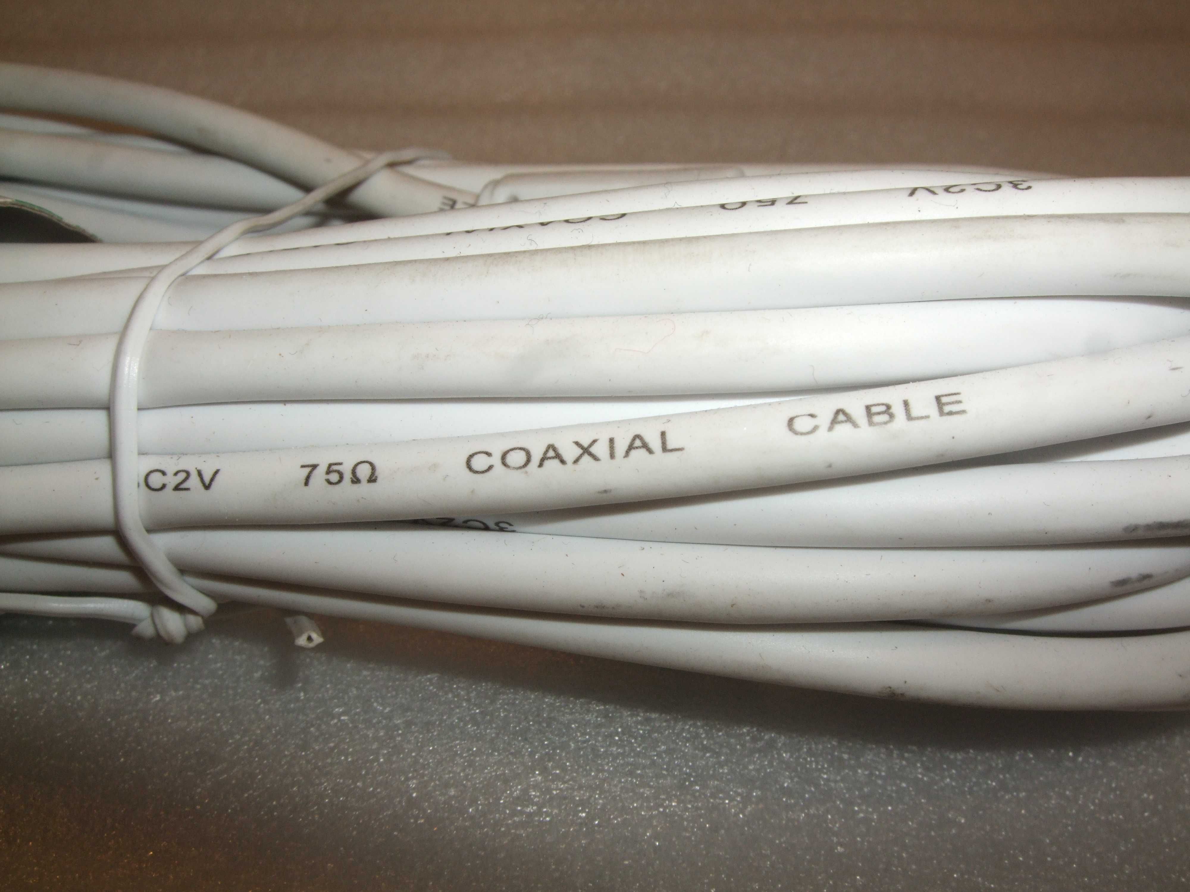 Kabel antenowy  połączeniowy 7,5 m.
