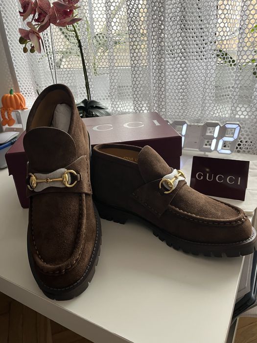 Botki Gucci, naturalny zamsz