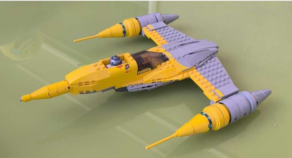 Lego Star Wars Naboo Starfighter