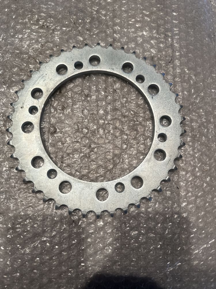 Zębatka Tylna Stal JT 50 JTR502/42 Kawasaki GPX GPZ ZR ZZR 750/1100
