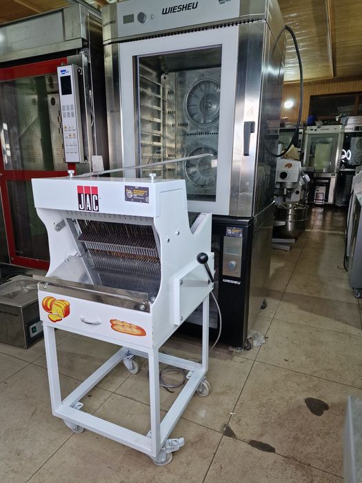 Хлеборезка для пекарни полуавтомат JAC професійна