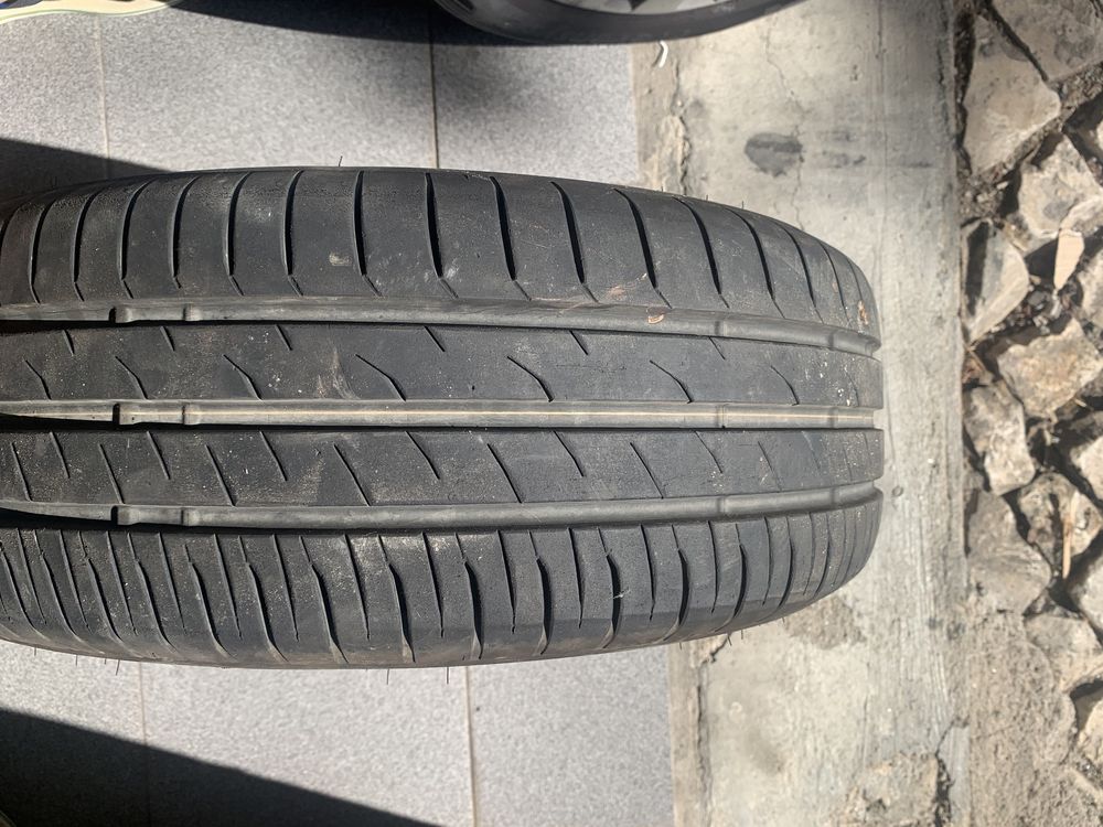 Pneu toyo proxes confort 185/55 r15 com jante