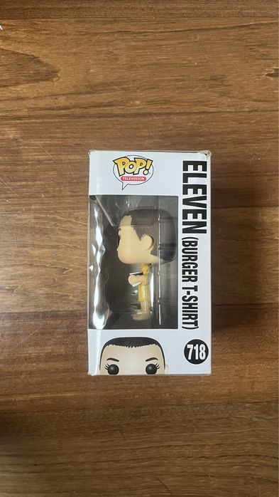 pop figure eleven burger t-shirt  718 stranger tgibgs