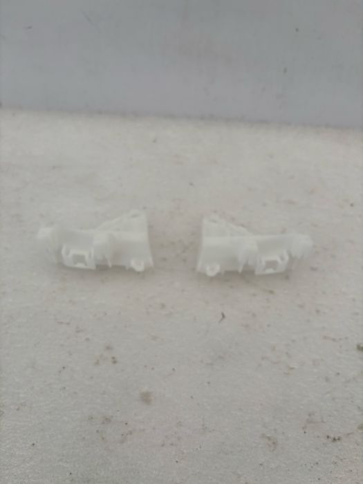 Toyota Corolla E16 E18 13-19 ślizg prawy lewy tył tylny zderzaka lampy