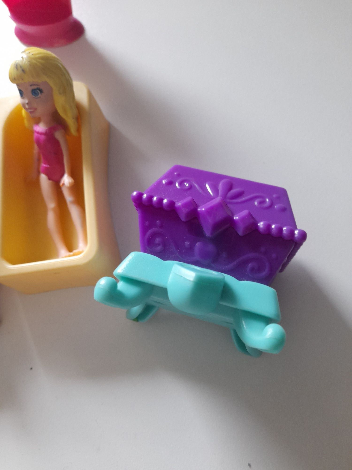 Laleczki  Polly pocket zestaw plus gazety