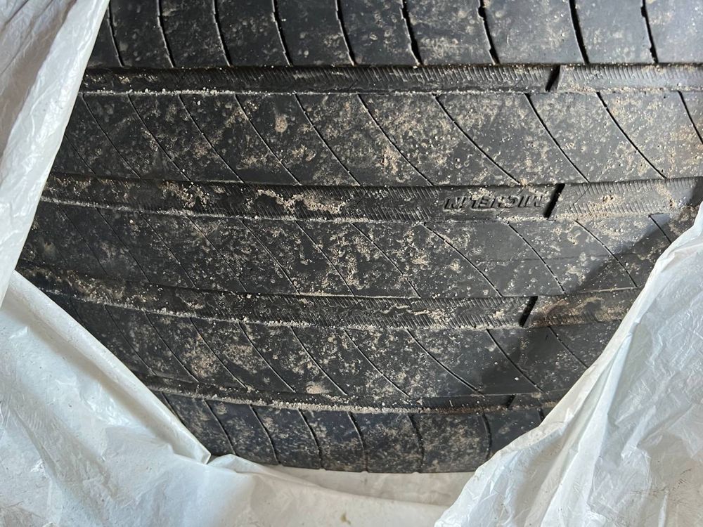 Продам резину MICHELIN 225/55 R18