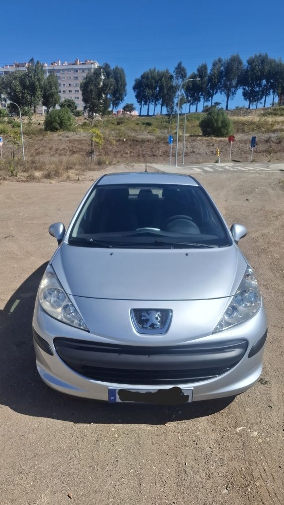 peugeot sem detalhe em lataria motor em otimo estado