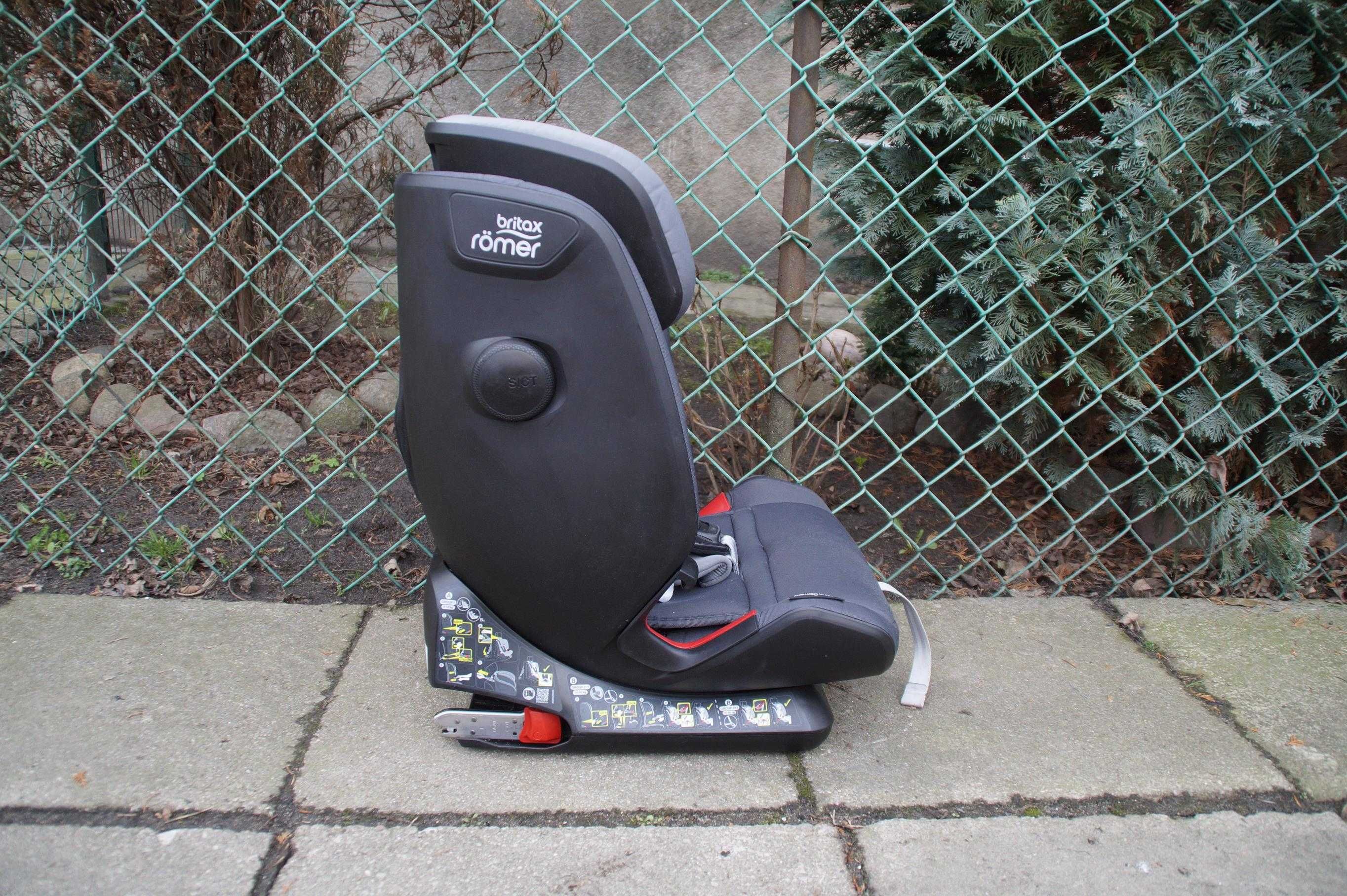 Britax Romer Advansafix IV-R I-Size 9-36 kg IsoFix
