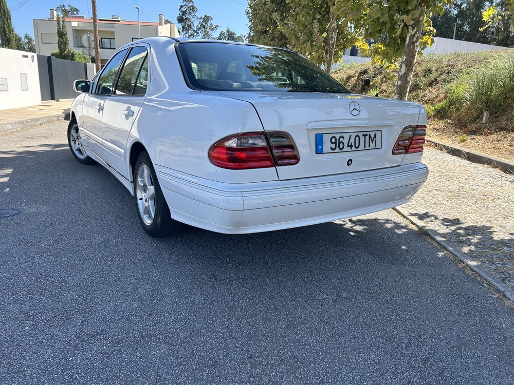 Mercedes E220cdi  elegance ano 2000
