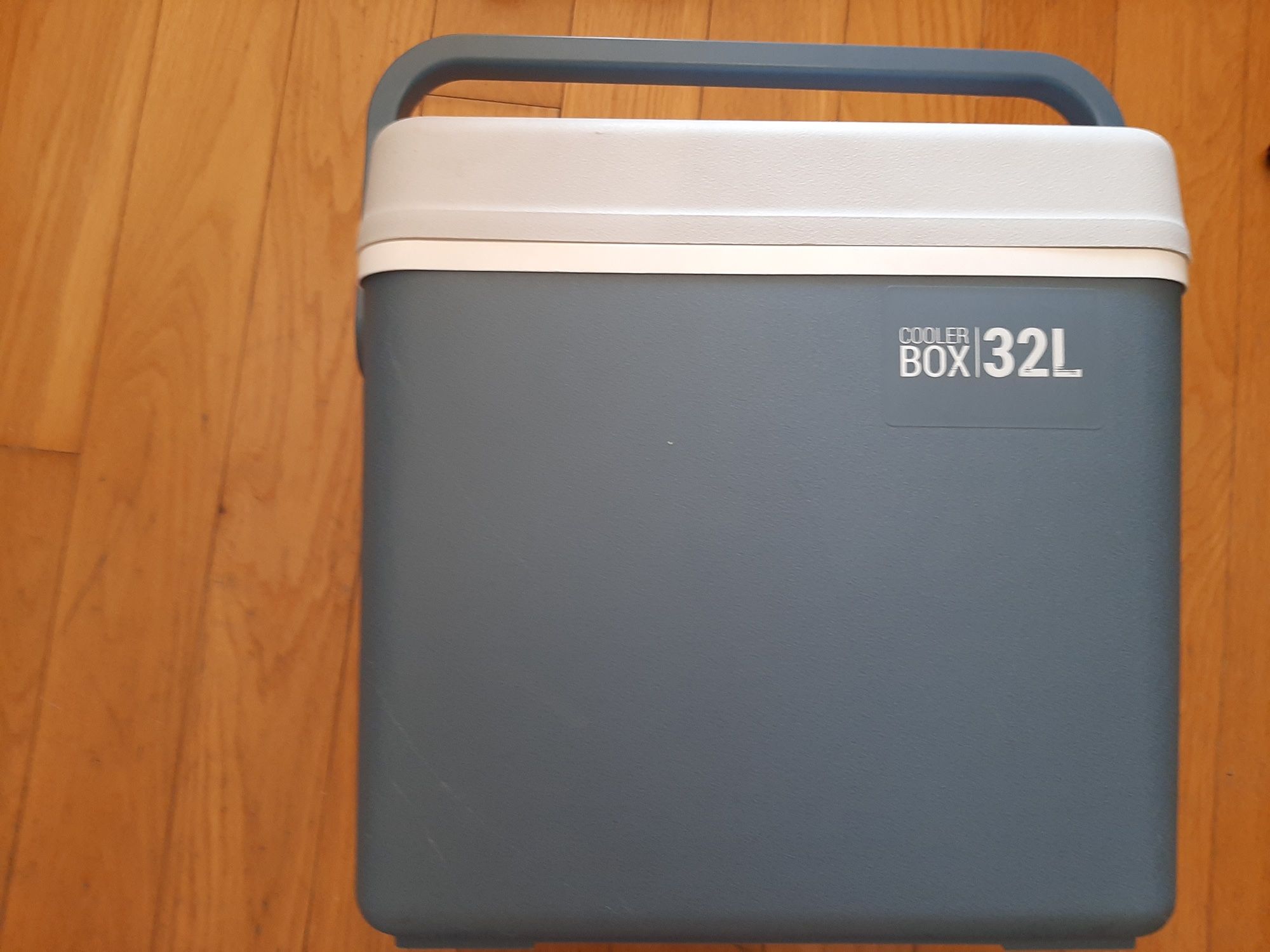 Cooler box 32L decathlon