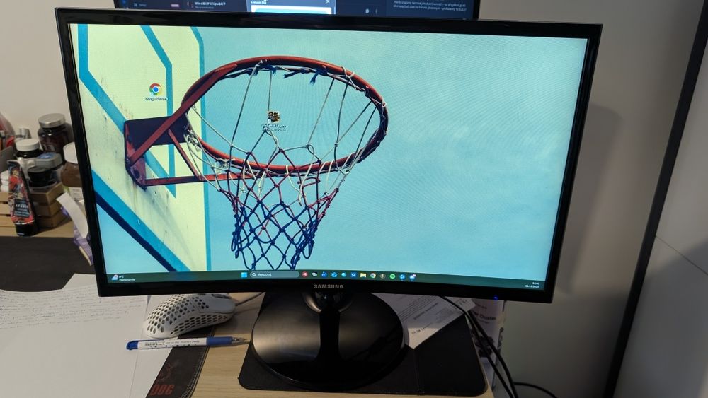 Gamingowy komputer z monitorem Ryzen 5 / GTX / 32 GB / 1 TB NVME /