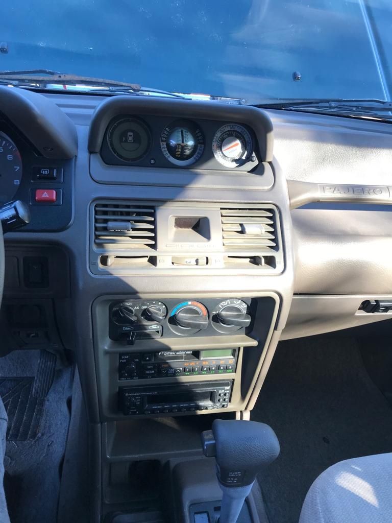 Mitsubishi Pajero 3.0 v6 para vender as peças