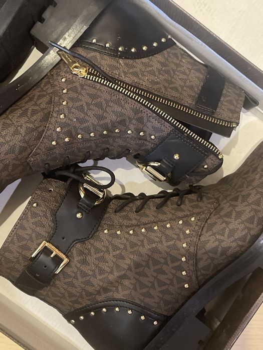 Боти Michael Kors
