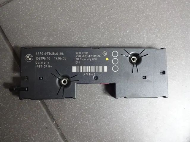 Wzmacniacz antenowy Diversity BMW E91 6934846-06