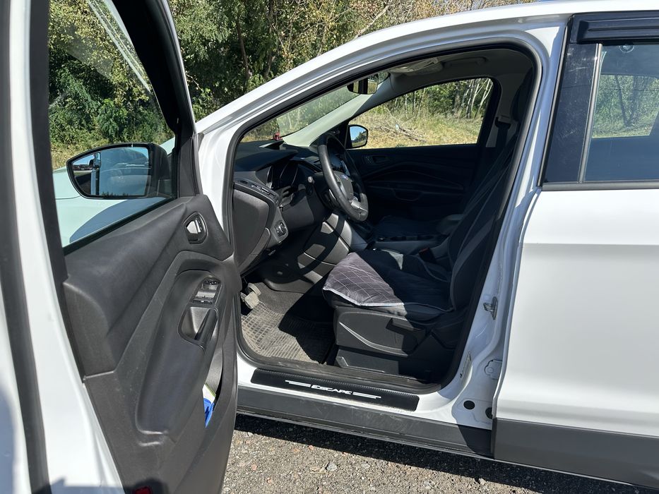 Продаж Ford Escape 2014 2,5